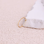 Mini Pearl Ring