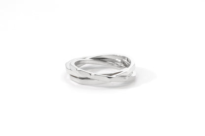 Hammered Interlocking Ring