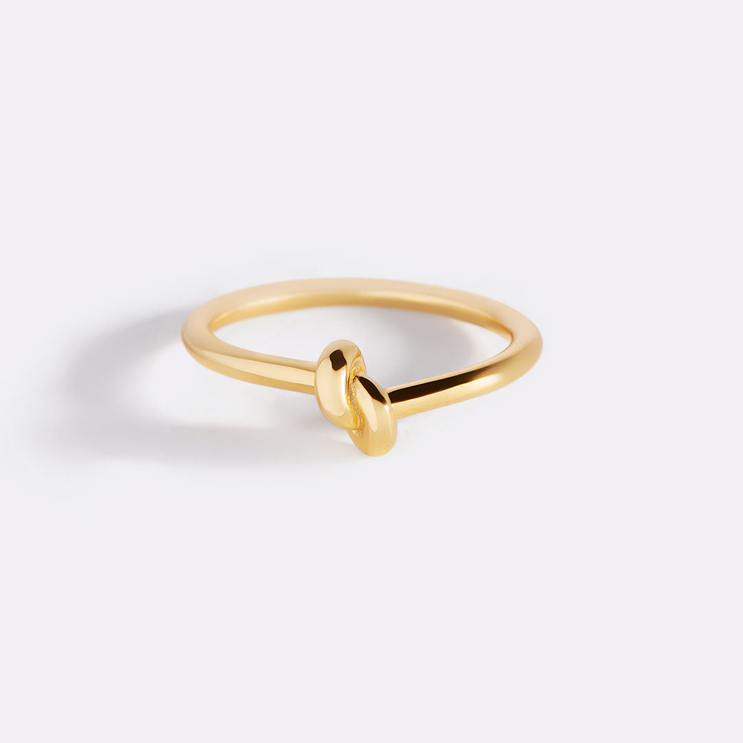 Classic Gold Knot Ring