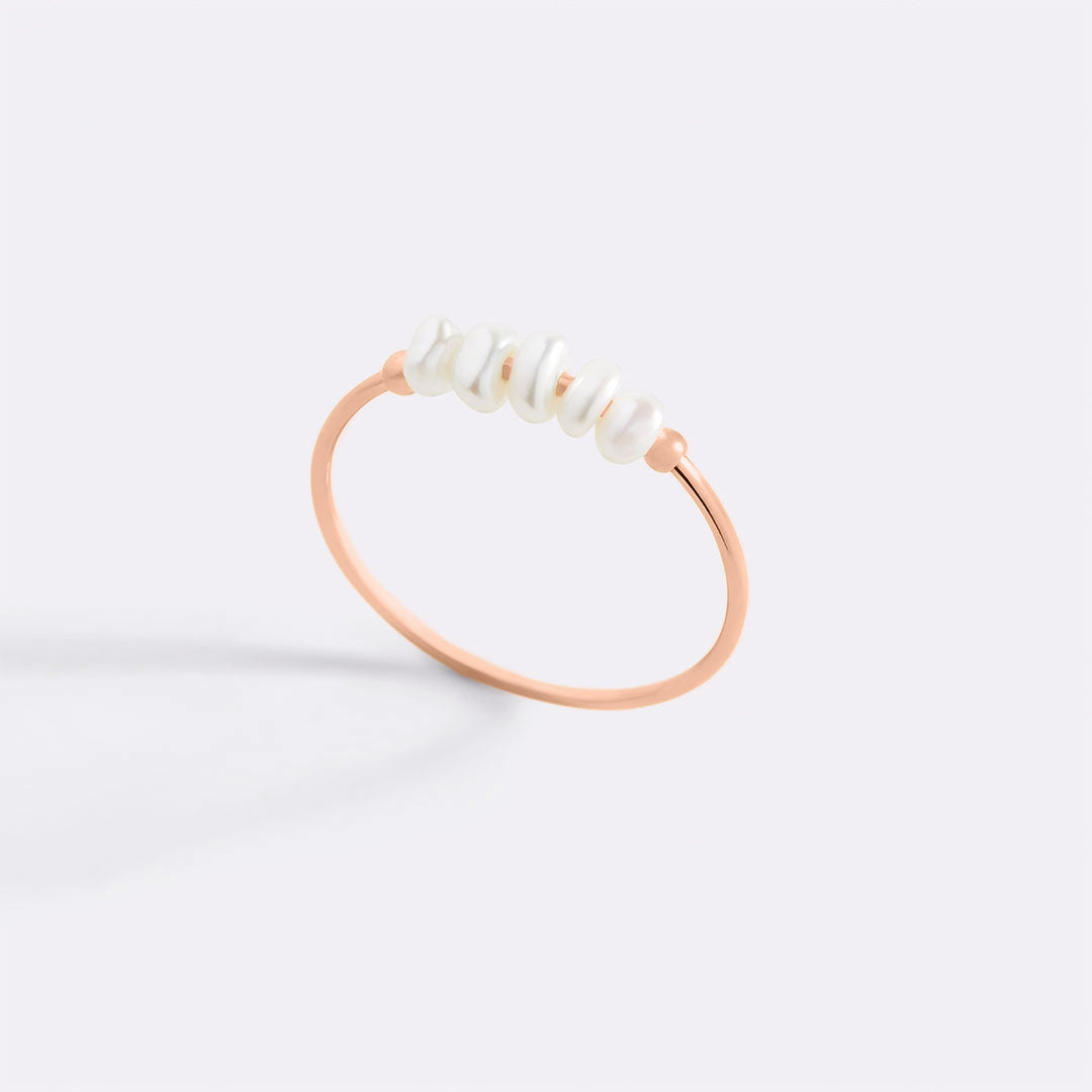 Mini Pearl Ring