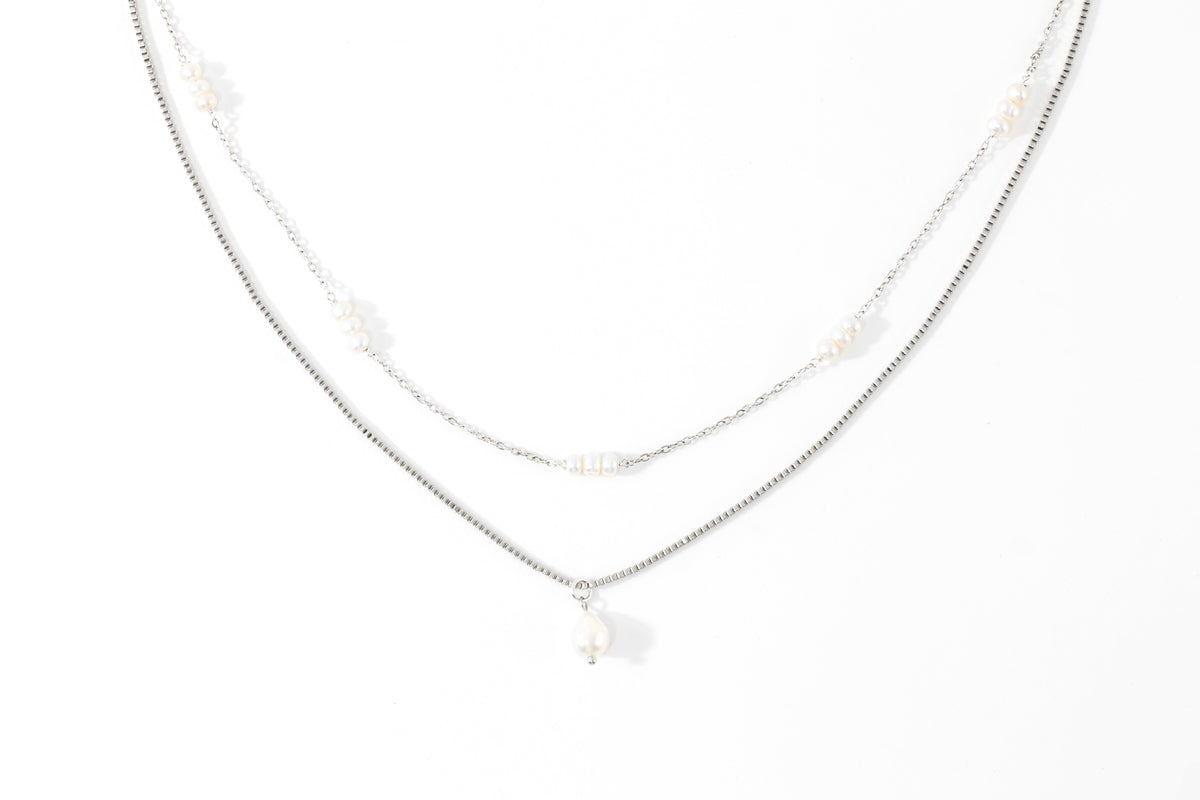 Dainty Layered Pearl Necklace