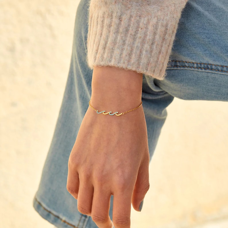 To My Bestie Dainty Triple Wave Friendship Bracelet