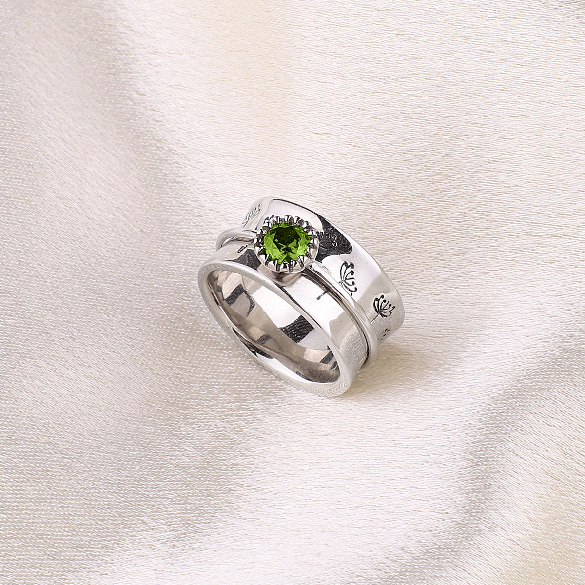 Silver Dandelion Birthstone Spinning Fidget Ring