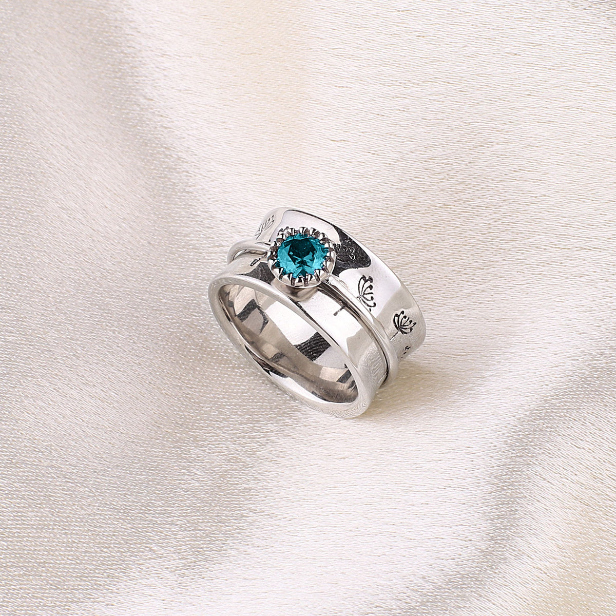 Silver Dandelion Birthstone Spinning Fidget Ring
